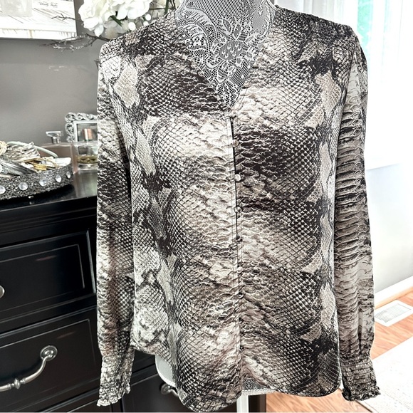 Philosophy Snakeskin Print Button Front Blouse - Size S - Picture 2 of 16